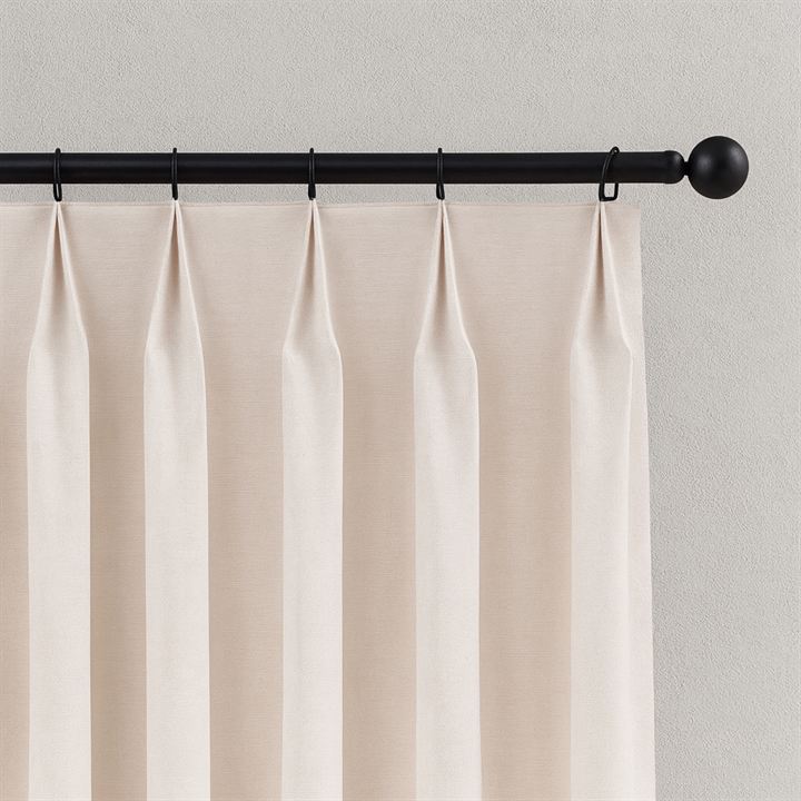 Euro pleat double curtain header